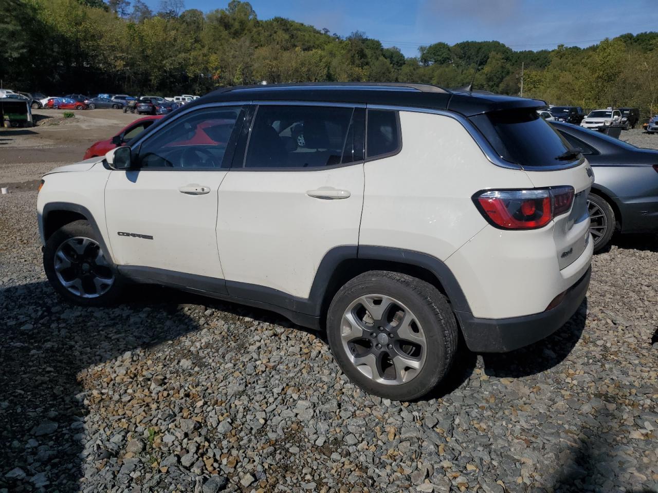 Lot #2991732233 2019 JEEP COMPASS LI