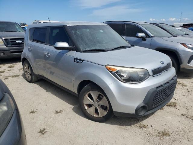 VIN KNDJN2A23G7825520 2016 KIA Soul no.4