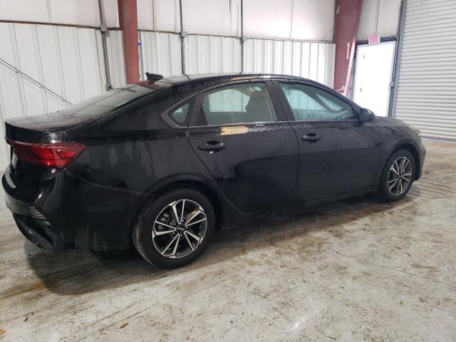 VIN 3KPF24AD3PE613082 2023 KIA Forte, LX no.3