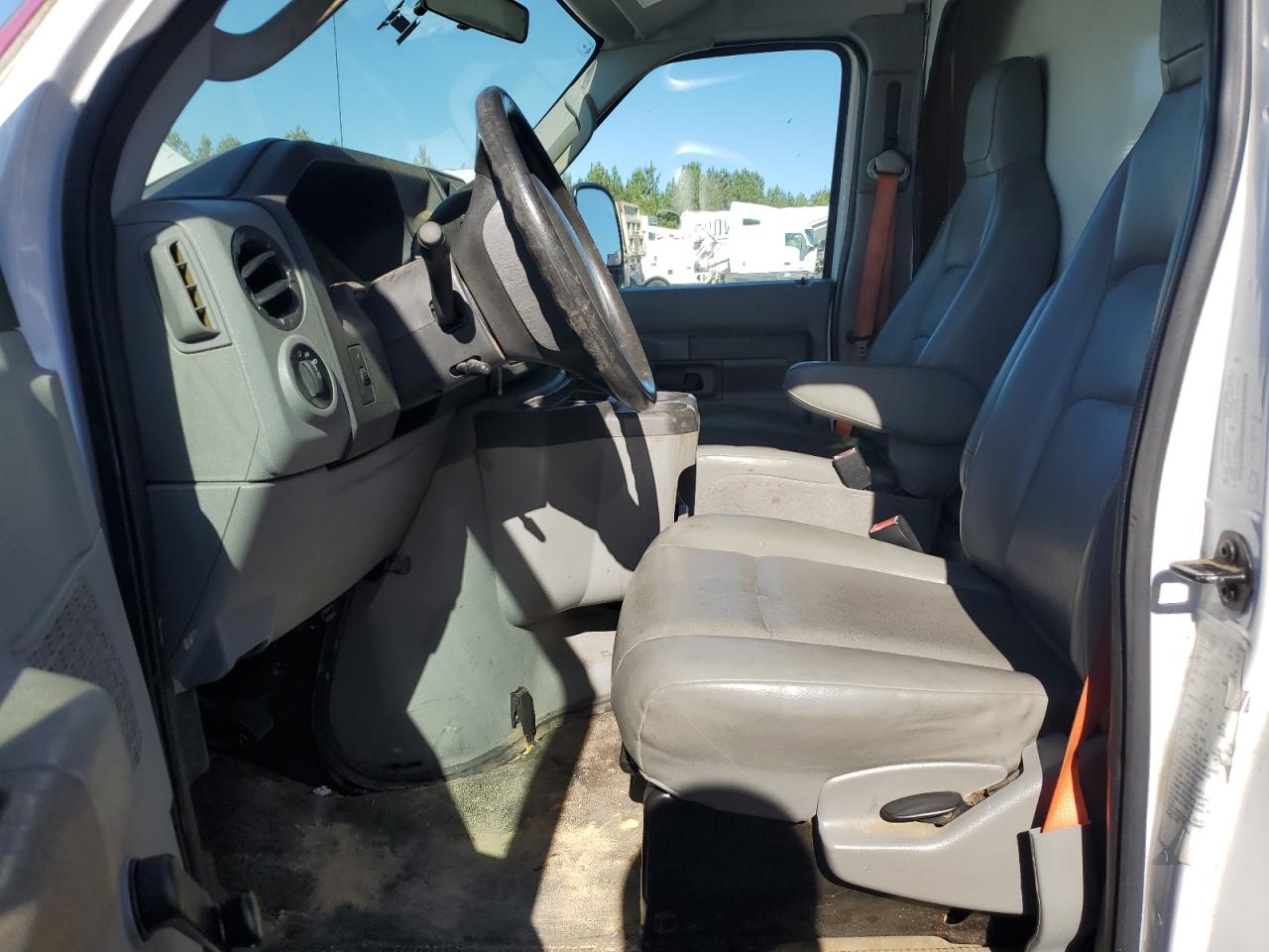 Lot #2996556565 2015 FORD ECONOLINE