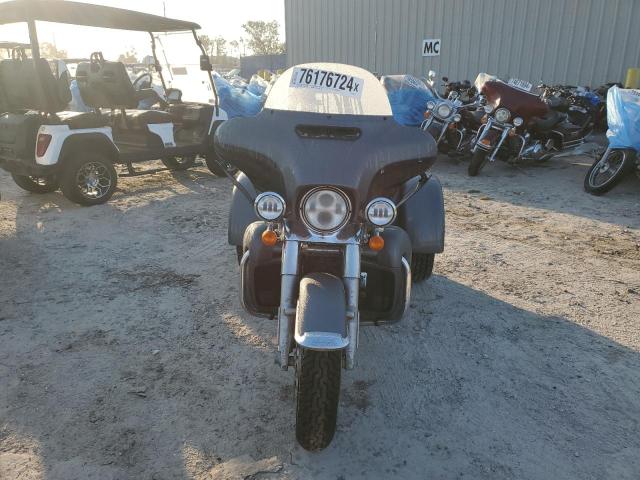 2021 HARLEY-DAVIDSON FLHTCUTG 1HD1MAF15MB850195