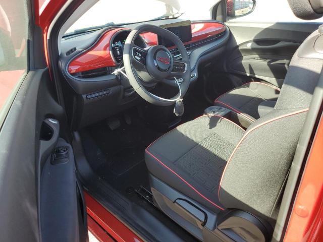 2024 FIAT 500 E RED ZFAFFAA4XRX205823
