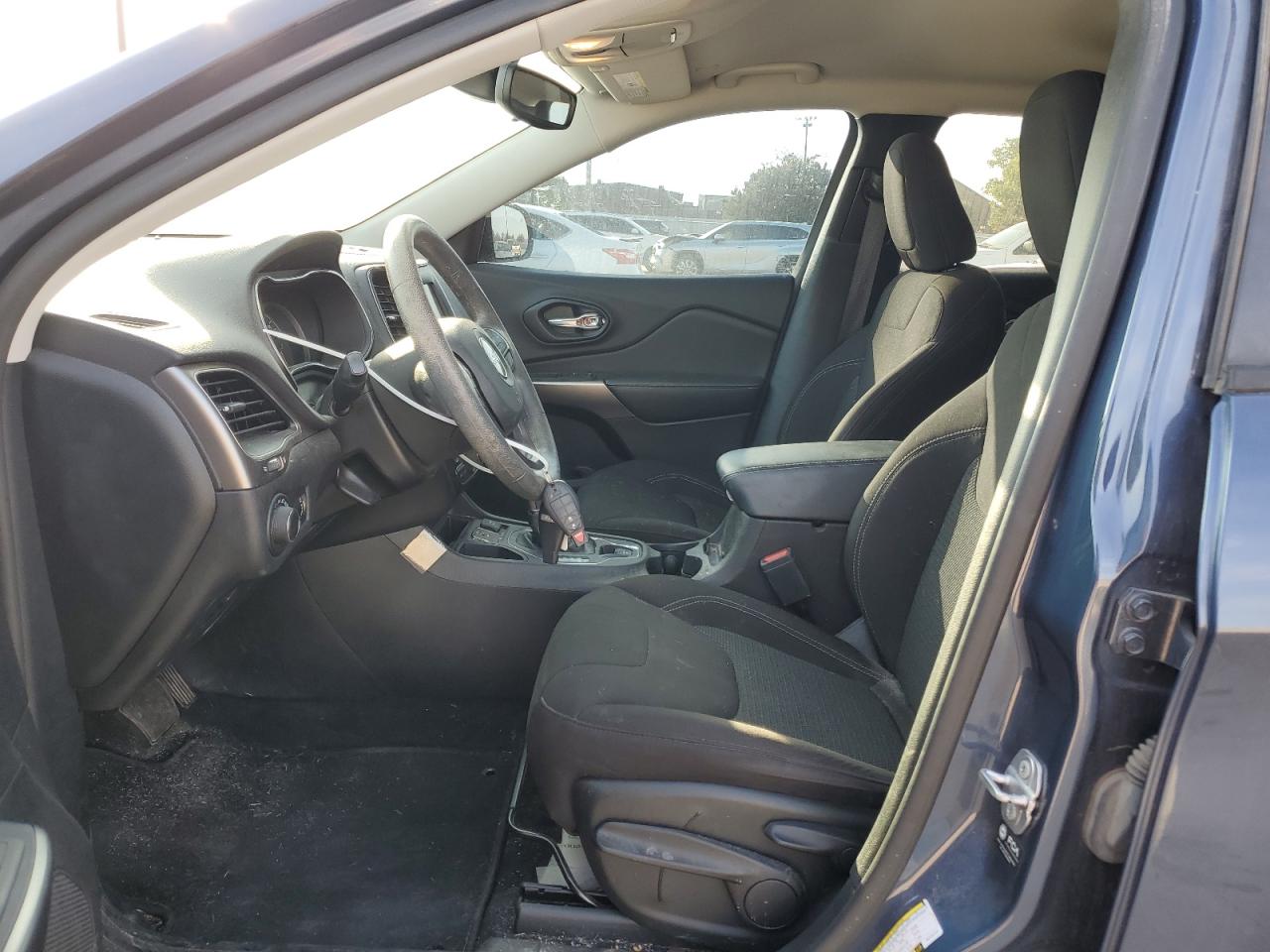 JEEP GRAND CHEROKEE LATITUDE