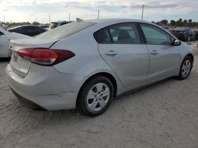 VIN 3KPFK4A79HE099766 2017 KIA Forte, LX no.3