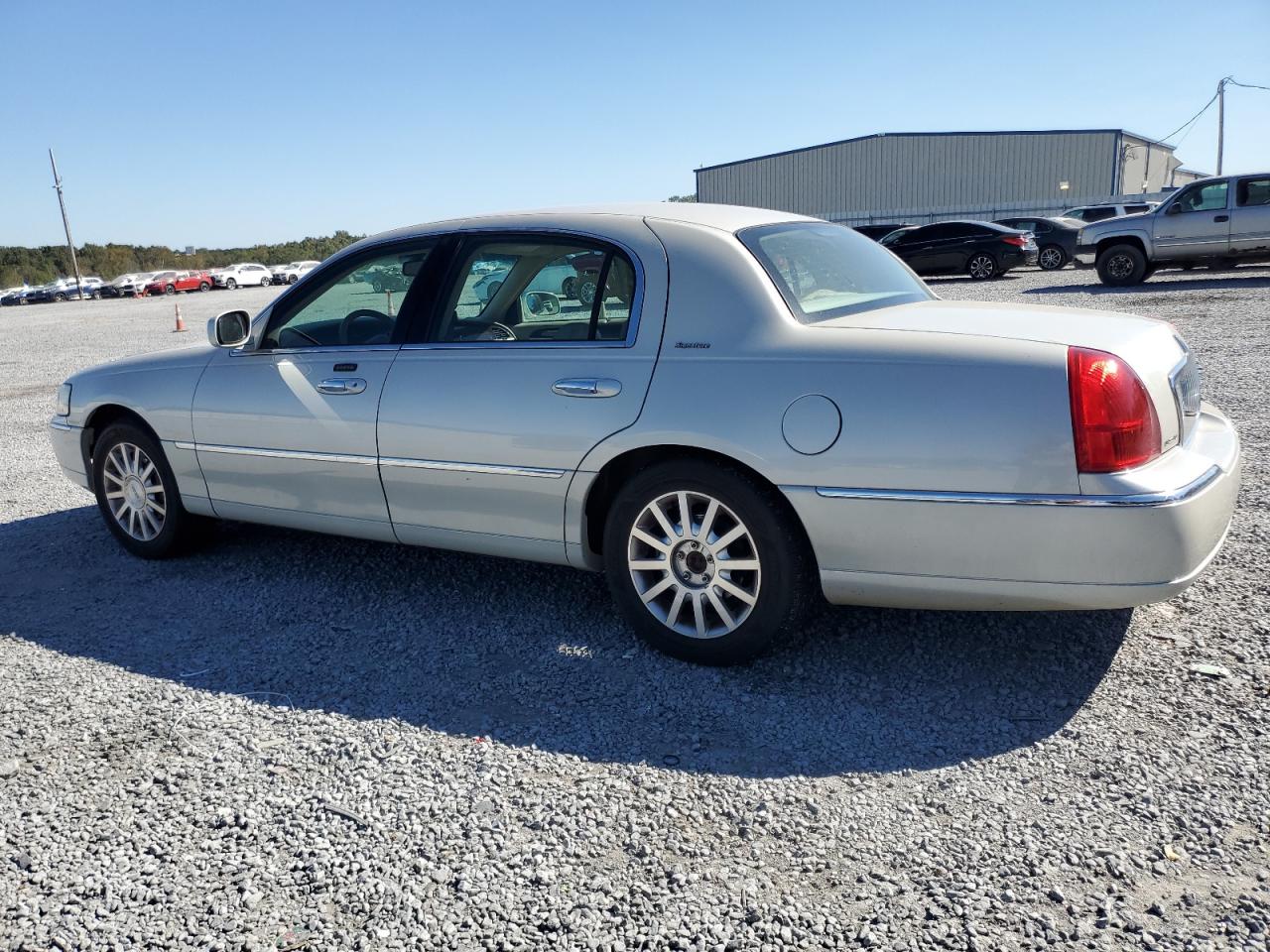 Lot #2964669005 2006 LINCOLN TOWN CAR S