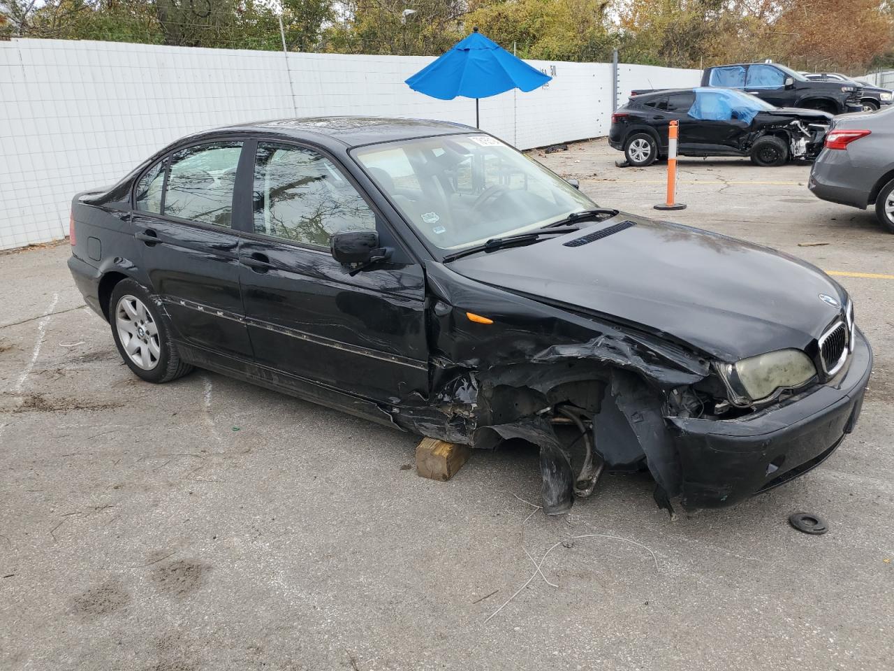 Lot #3024150830 2003 BMW 325 I