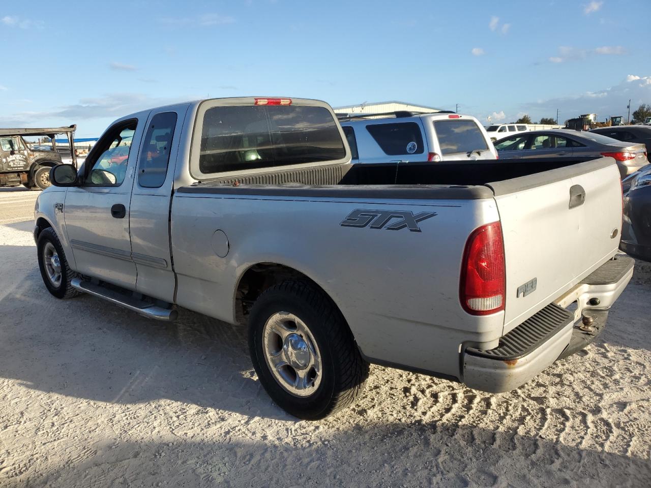 Lot #2996101840 2004 FORD F-150 HERI