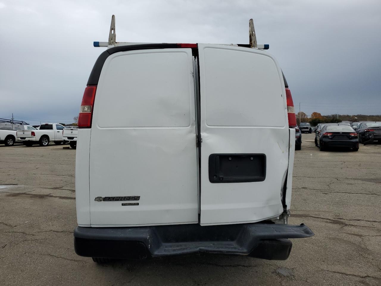 Lot #3025837349 2016 CHEVROLET EXPRESS G2