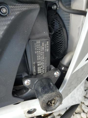 2013 SUZUKI GSX-R750 - JS1GR7MA4D2101823