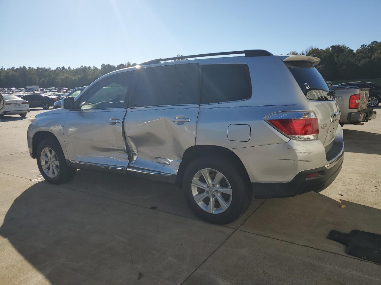 Lot #2938094949 2013 TOYOTA HIGHLANDER