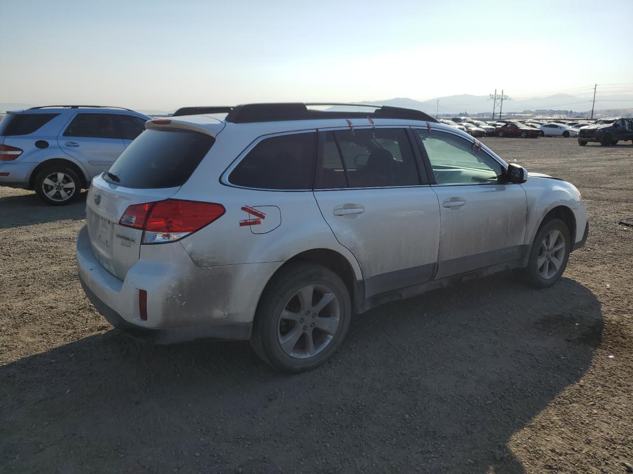 Lot #3004400716 2013 SUBARU OUTBACK 2.