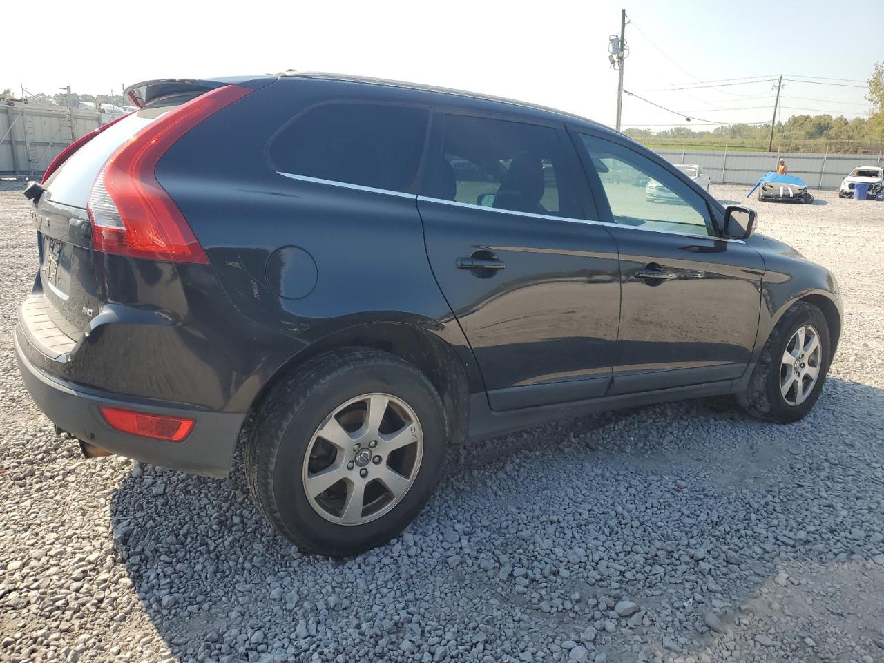 Lot #2893082756 2011 VOLVO XC60 3.2