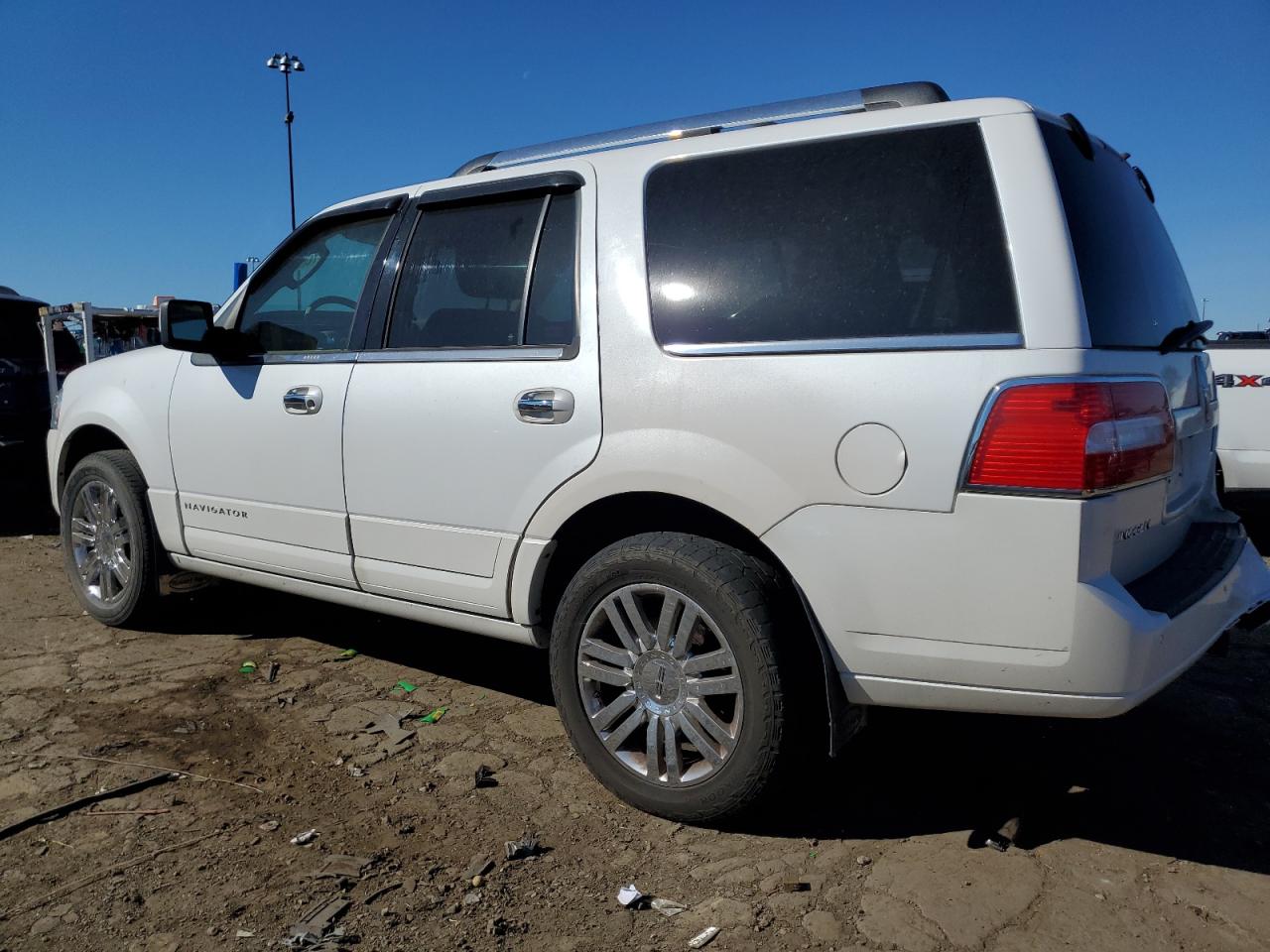 Lot #2935698856 2010 LINCOLN NAVIGATOR