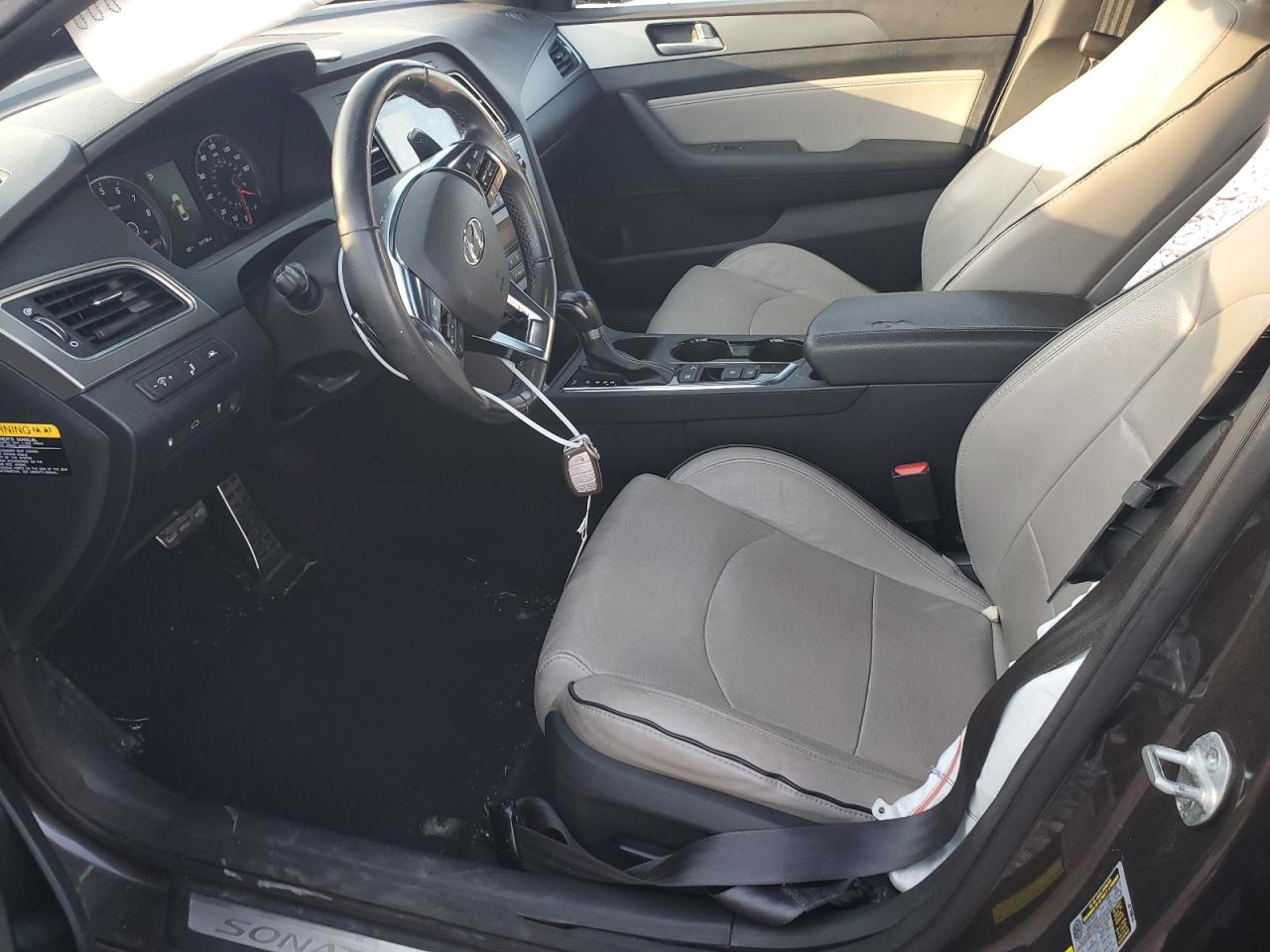 HYUNDAI SONATA SPORT