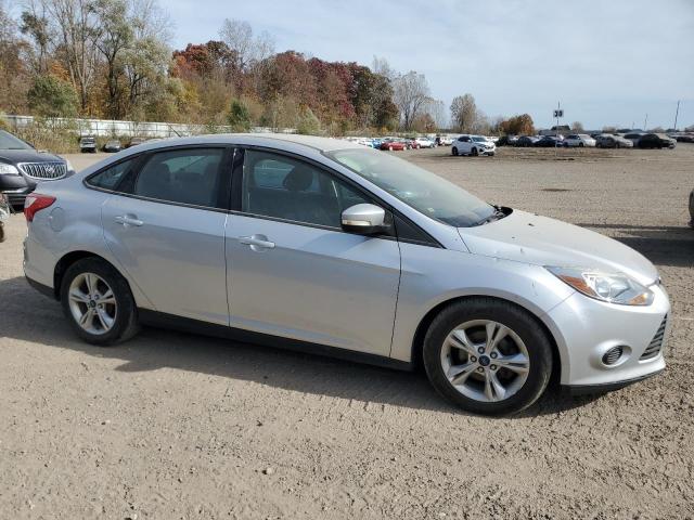 VIN 1FADP3F29EL362024 2014 Ford Focus, SE no.4