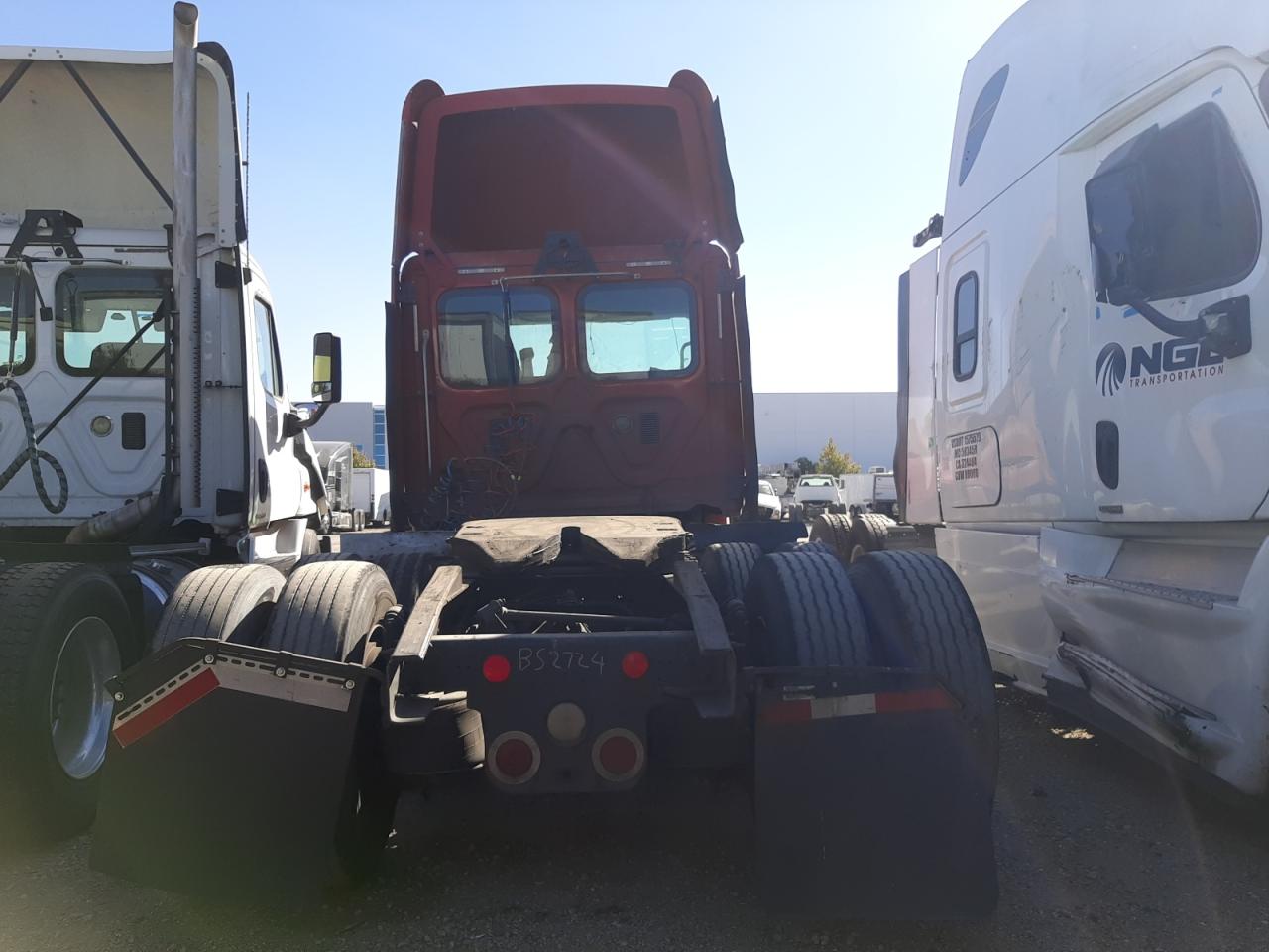 Lot #3005984772 2016 FREIGHTLINER CASCADIA 1