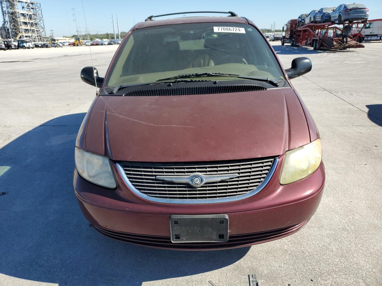 Lot #3025773300 2003 CHRYSLER TOWN AND C