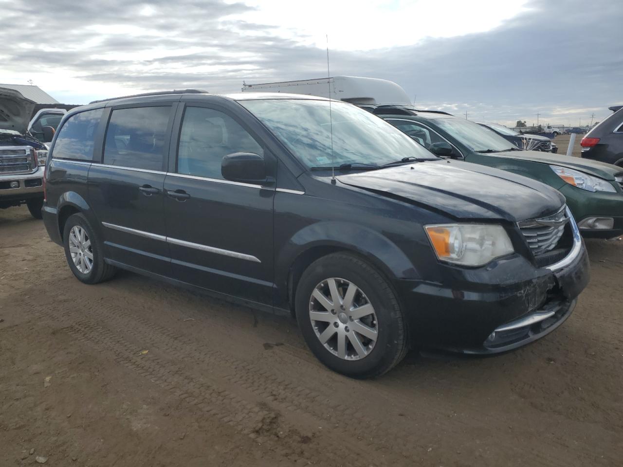 Lot #2952650177 2014 CHRYSLER TOWN & COU