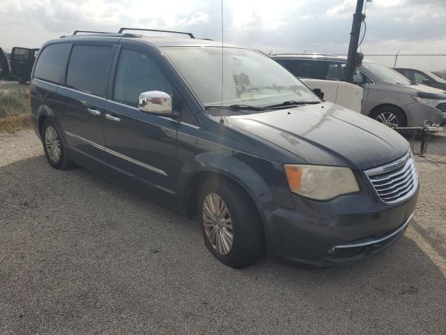 VIN 2C4RC1GG1DR736870 2013 Chrysler Town and Countr... no.4