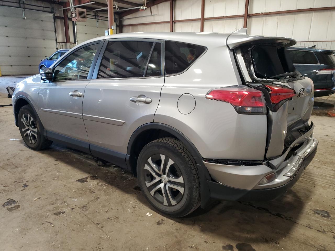 Lot #2994093337 2018 TOYOTA RAV4 LE