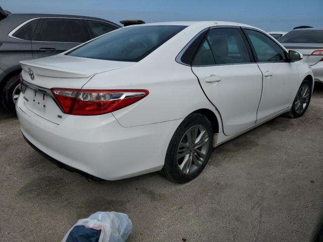 VIN 4T1BF1FKXFU951728 2015 Toyota Camry, LE no.3