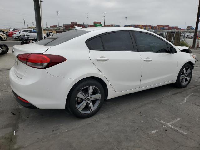 VIN 3KPFL4A74JE178944 2018 KIA Forte, LX no.3