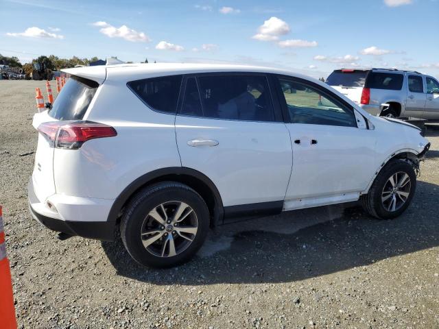 VIN JTMRFREV4JJ195935 2018 Toyota RAV4, Adventure no.3