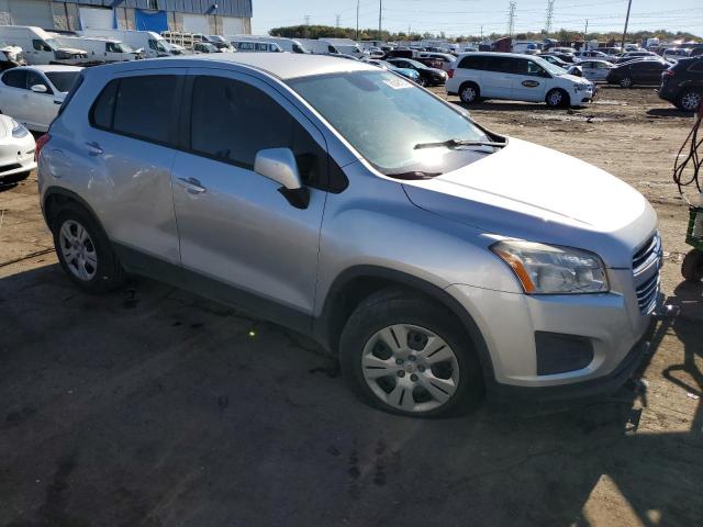 VIN KL7CJKSB1FB060187 2015 Chevrolet Trax, LS no.4