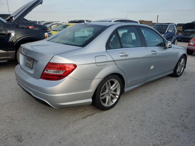 VIN WDDGF4HB5DA824219 2013 Mercedes-Benz C-Class, 250 no.3