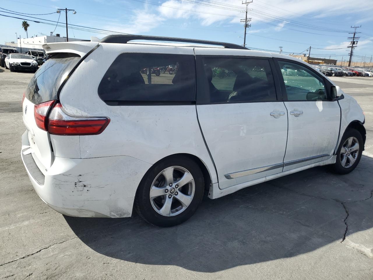 Lot #2969610677 2020 TOYOTA SIENNA LE