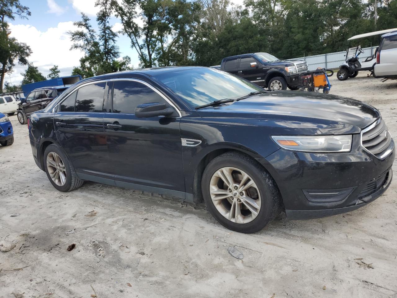 Lot #2904111828 2013 FORD TAURUS SEL