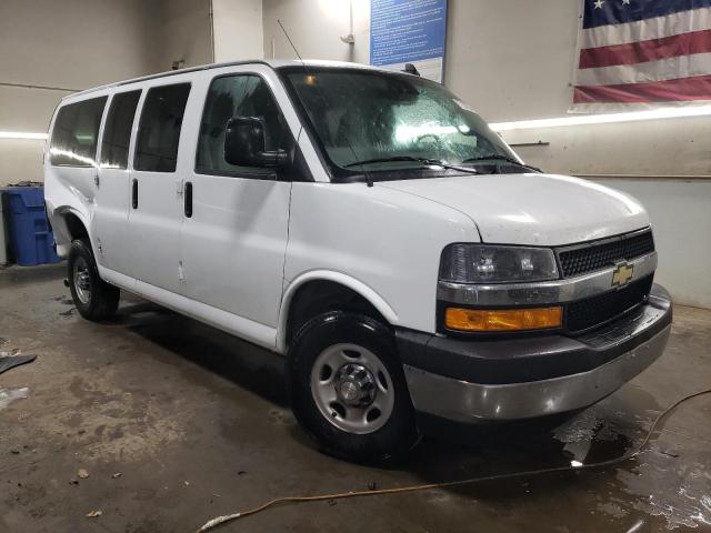 VIN 1GAWGFFG6K1218950 2019 Chevrolet Express, LT no.4