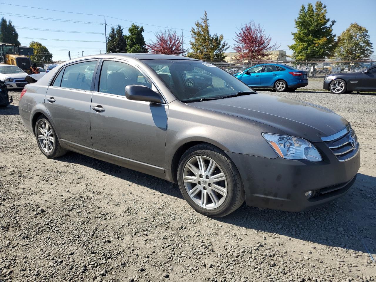 Lot #2888965784 2005 TOYOTA AVALON XL