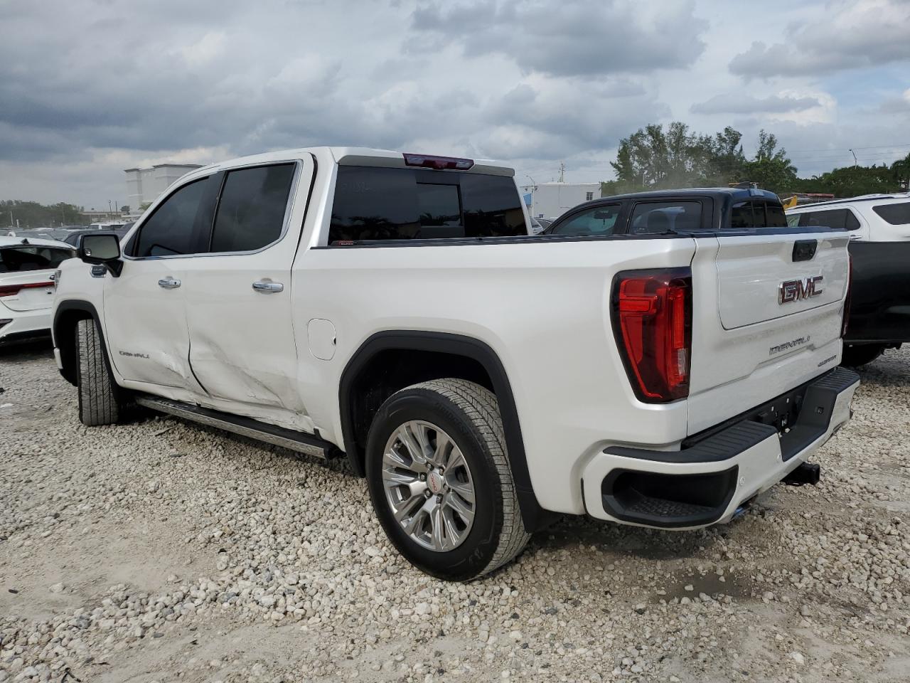 Lot #2974716172 2022 GMC SIERRA C15