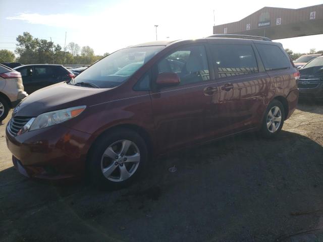 2011 TOYOTA SIENNA LE 2011