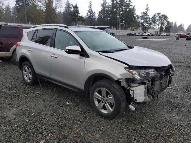 VIN 2T3RFREV6FW401099 2015 Toyota RAV4, Xle no.4