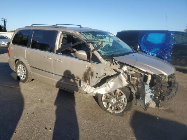 2015 CHRYSLER TOWN & COU - 2C4RC1BG6FR696747