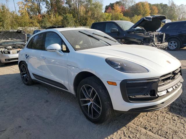 VIN WP1AA2A57PLB20327 2023 PORSCHE MACAN BASE no.4