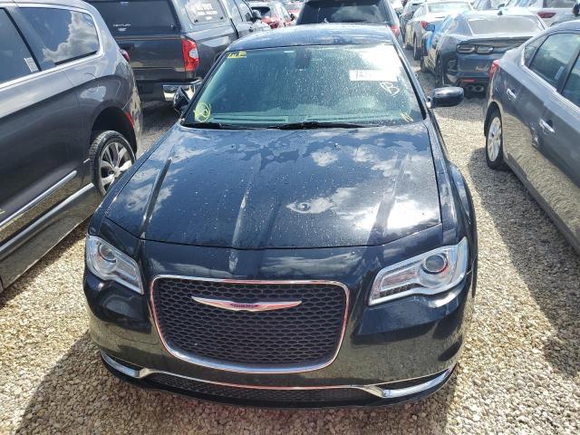 VIN 2C3CCAAG1KH566225 2019 Chrysler 300, Touring no.5