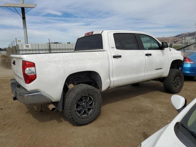 TOYOTA TUNDRA CRE 2017 white  gas 5TFEM5F11HX116060 photo #4