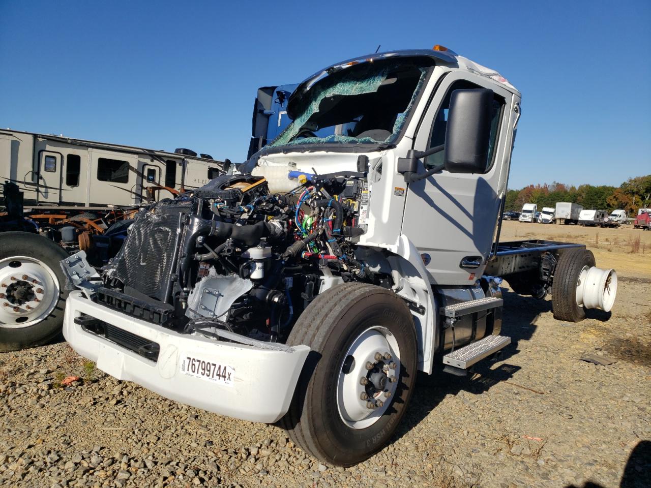 Lot #2923522145 2024 PETERBILT 537