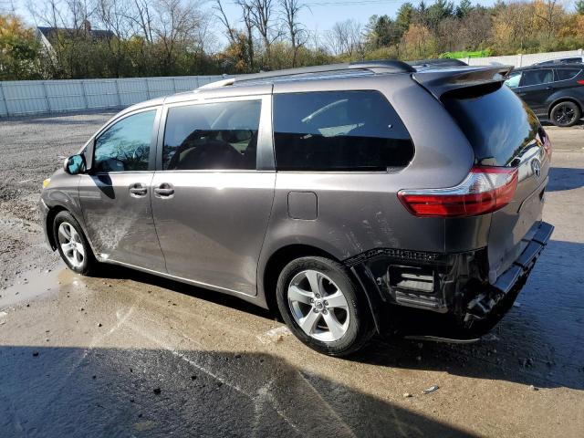 VIN 5TDKK3DC8FS575140 2015 Toyota Sienna, LE no.2