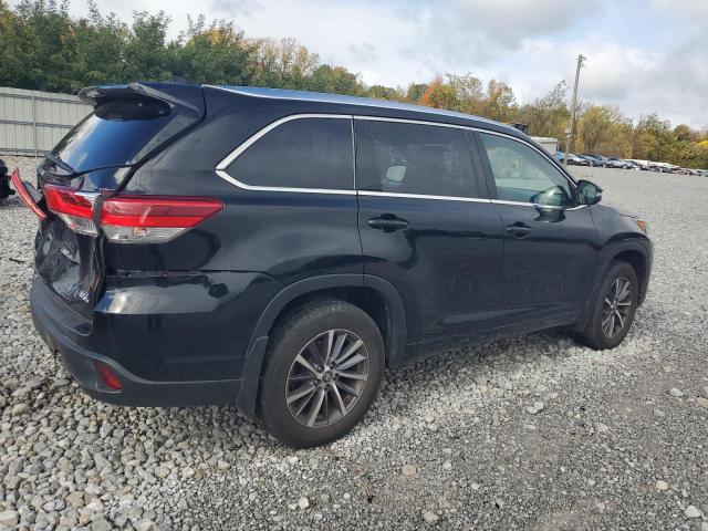 VIN 5TDJZRFH6JS562432 2018 Toyota Highlander, SE no.3