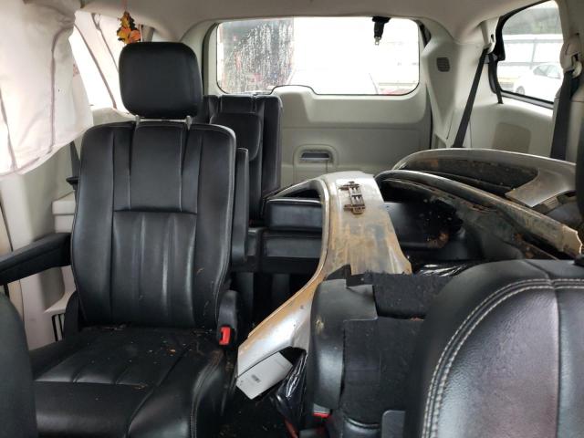 2015 CHRYSLER TOWN & COU - 2C4RC1BG9FR577106