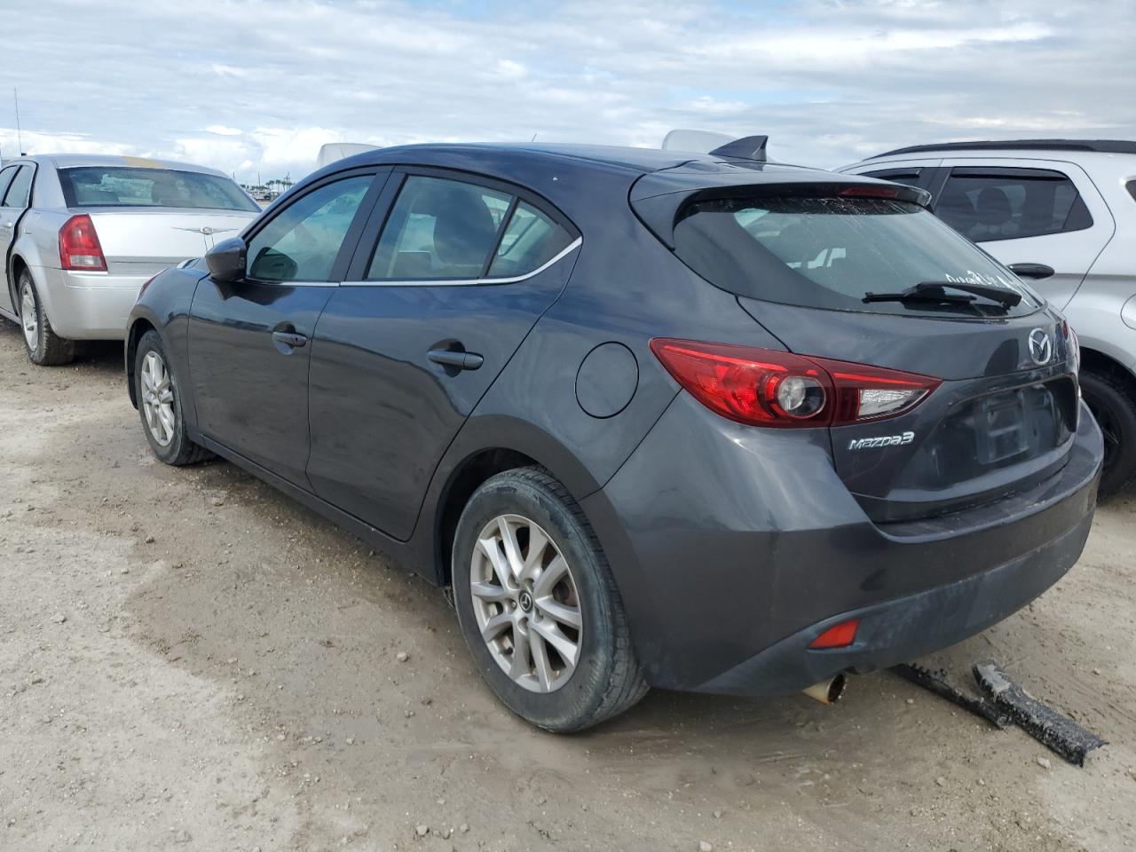 Lot #2960276880 2016 MAZDA 3 GRAND TO