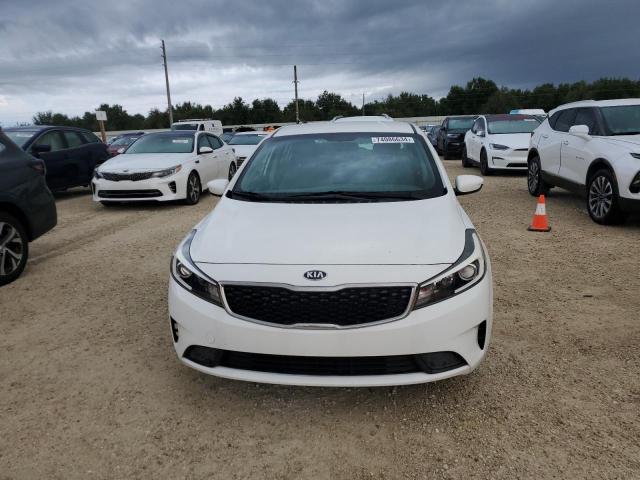 VIN 3KPFK4A71HE084811 2017 KIA Forte, LX no.5