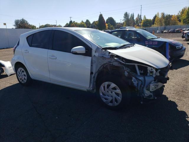 2016 TOYOTA PRIUS C - JTDKDTB32G1131053