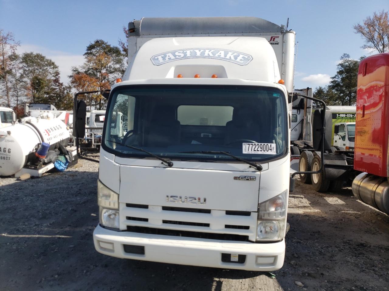 Lot #2993793153 2014 ISUZU NPR HD