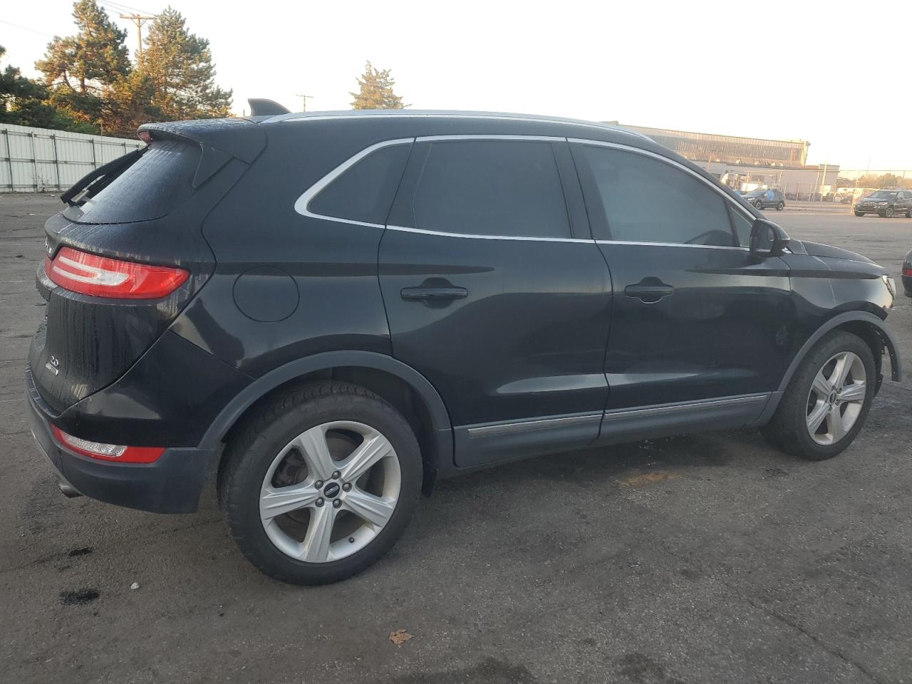 Lot #2888627148 2016 LINCOLN MKC PREMIE