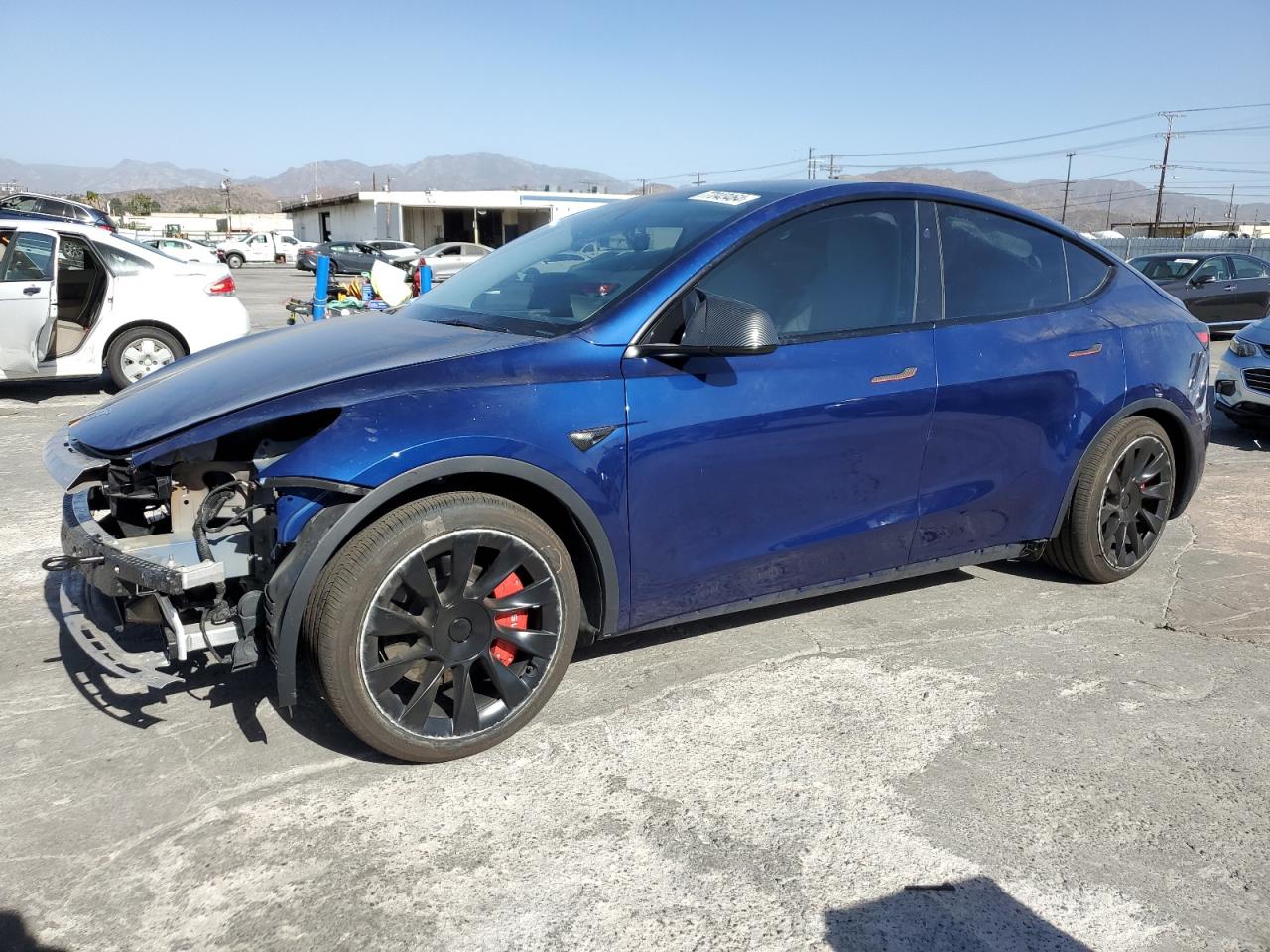 7SAYGDED7PF977572 - 2023 Tesla MODEL Y